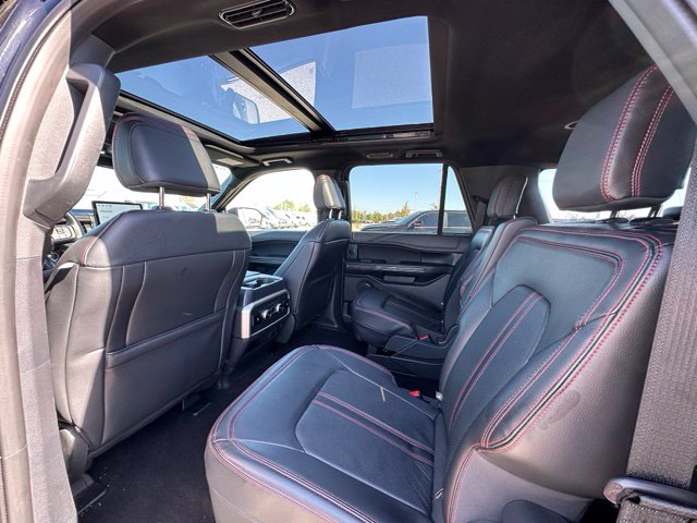 2023 Ford Expedition Max Limited — photo 18 of 39