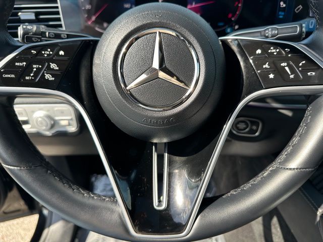 2025 Mercedes-Benz GLE GLE 350 — photo 32 of 33