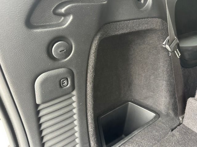 2023 Dodge Durango R/T — photo 11 of 27