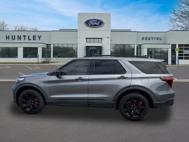 2022 Ford Explorer ST — photo 7 of 33