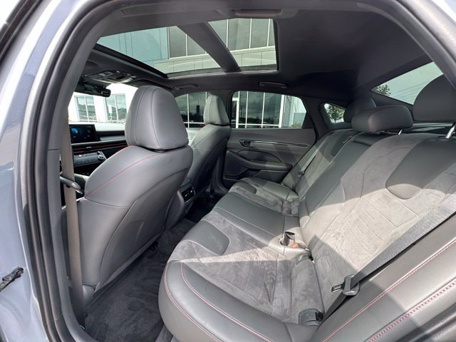 2025 Hyundai Sonata N Line — photo 15 of 33