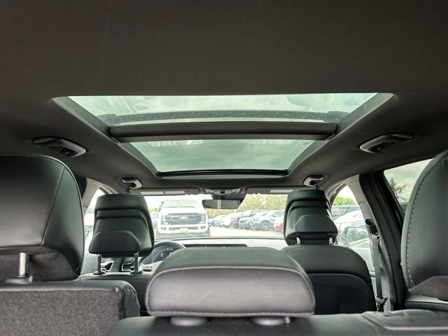 2025 Kia Sportage X-Line — photo 10 of 25