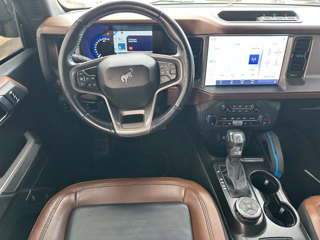 2023 Ford Bronco Outer Banks — photo 11 of 28