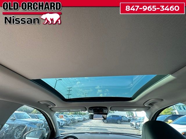 2025 Hyundai Tucson Hybrid Limited — photo 14 of 22