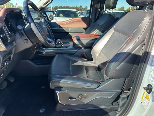 2023 Ford F-150 Lariat — photo 17 of 28