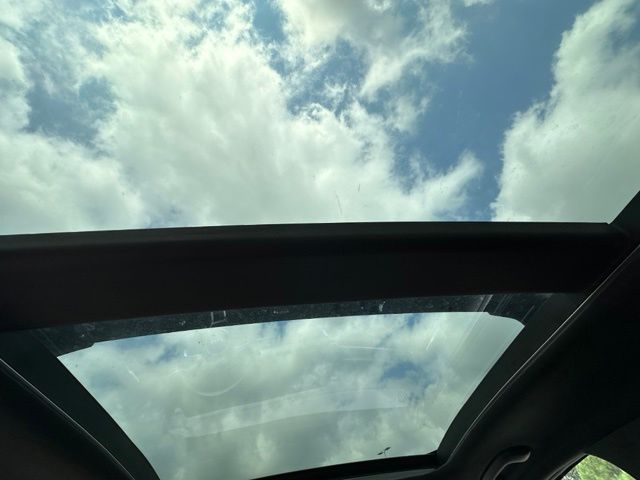 2025 Kia Sportage X-Line — photo 13 of 25