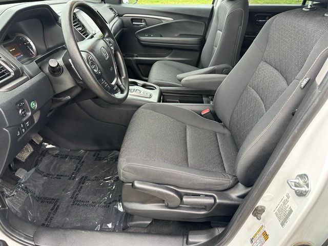 2021 Honda Ridgeline Sport — photo 15 of 27