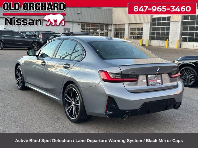 2024 BMW 3 Series 330i xDrive — photo 9 of 23