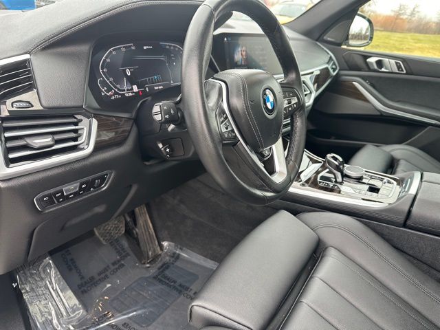 2021 BMW X5 xDrive45e — photo 23 of 34