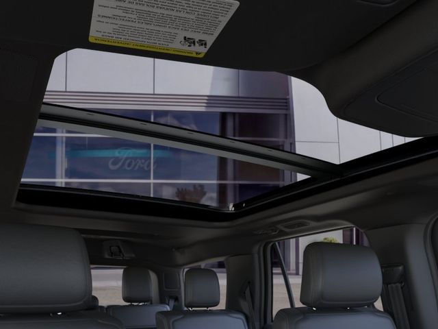 2025 Ford Expedition Platinum — photo 23 of 54