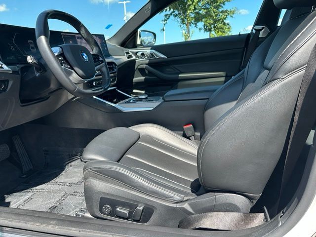 2025 BMW 4 Series 430i xDrive — photo 13 of 24