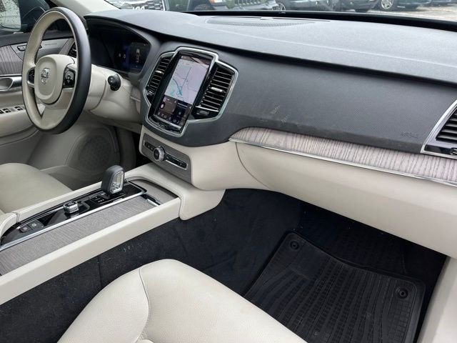 2023 Volvo XC90 B6 Plus 6-Seater — photo 11 of 28