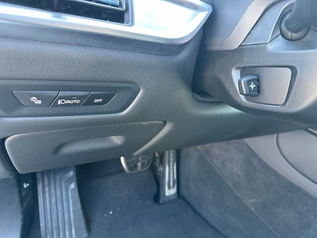 2025 BMW X6 xDrive40i — photo 21 of 29