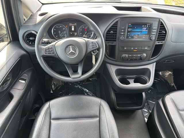 2023 Mercedes-Benz Metris Passenger — photo 16 of 26