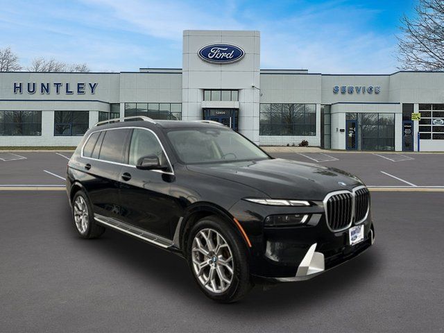 2024 BMW X7 xDrive40i — photo 4 of 34