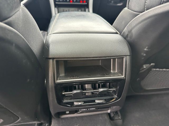 2022 Jeep Grand Cherokee 4xe — photo 19 of 29