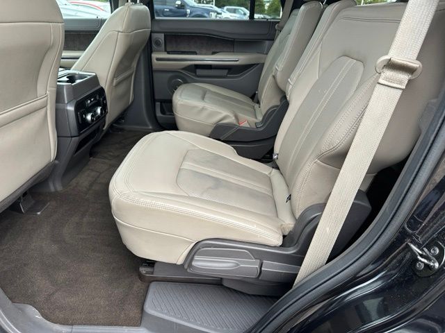 2021 Ford Expedition Limited — photo 17 of 38