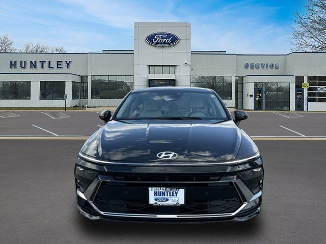 2025 Hyundai Sonata Hybrid Limited — photo 3 of 40