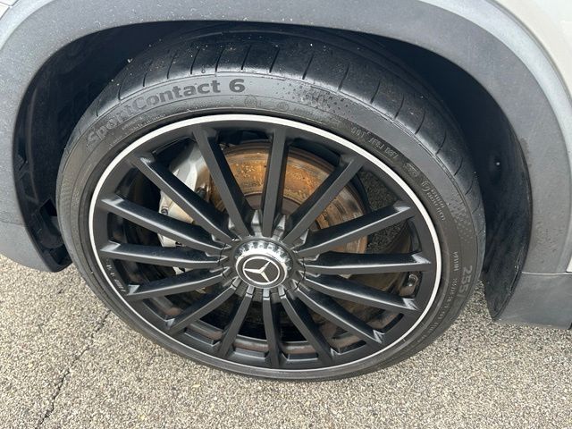 2023 Mercedes-Benz GLB GLB 35 AMG® — photo 8 of 37