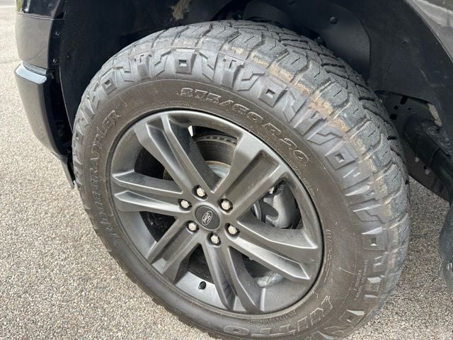 2022 Ford F-150 Lariat — photo 8 of 21