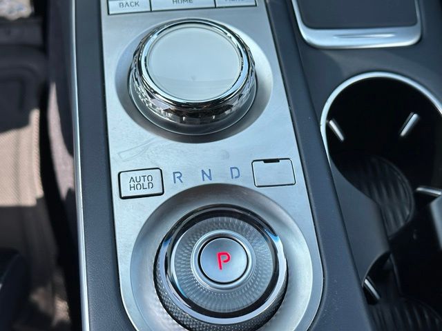 2023 Genesis GV70 2.5T — photo 32 of 37