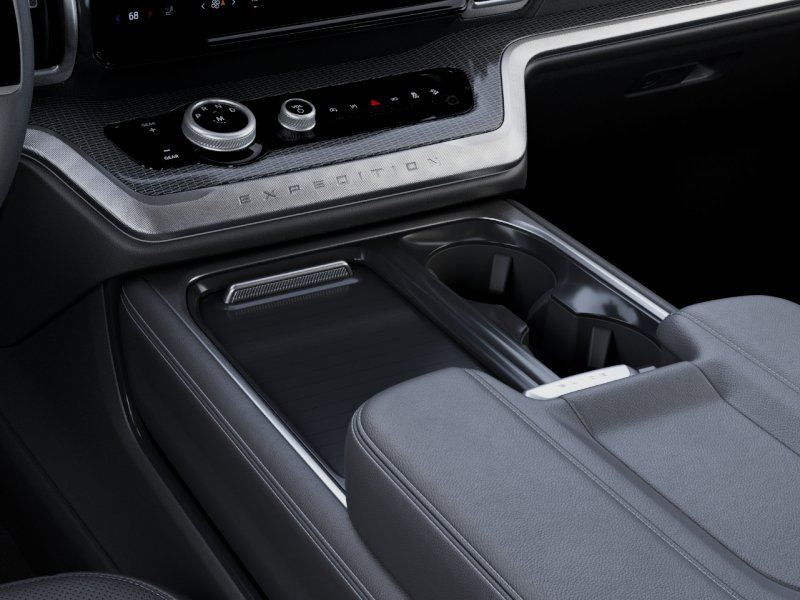 2027 Ford Expedition Platinum — photo 39 of 54