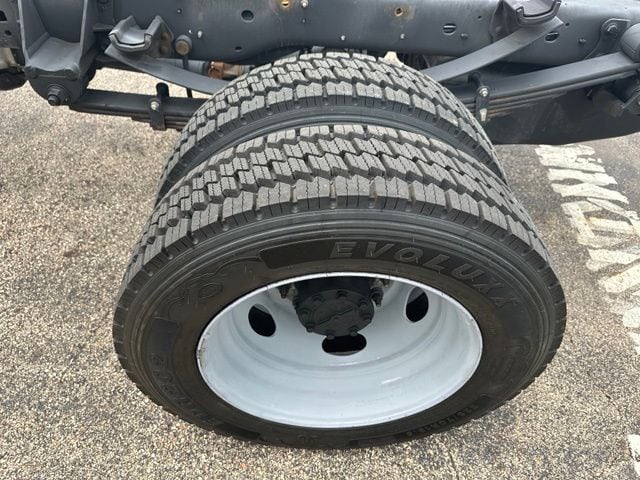 2024 Ford F-550SD XL — photo 8 of 24