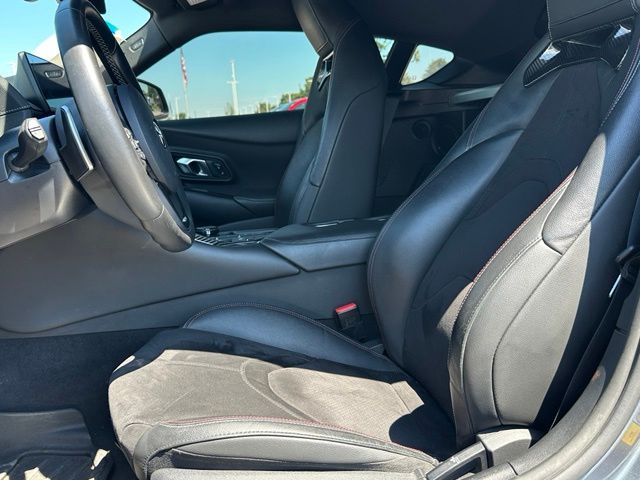 2021 Toyota Supra 2.0 — photo 14 of 37