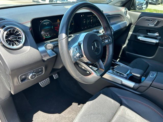 2023 Mercedes-Benz EQB 300 — photo 21 of 27