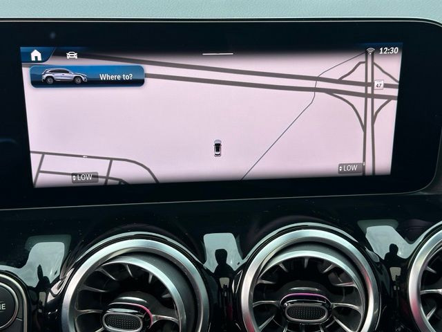 2025 Mercedes-Benz GLA GLA 35 AMG — photo 28 of 30
