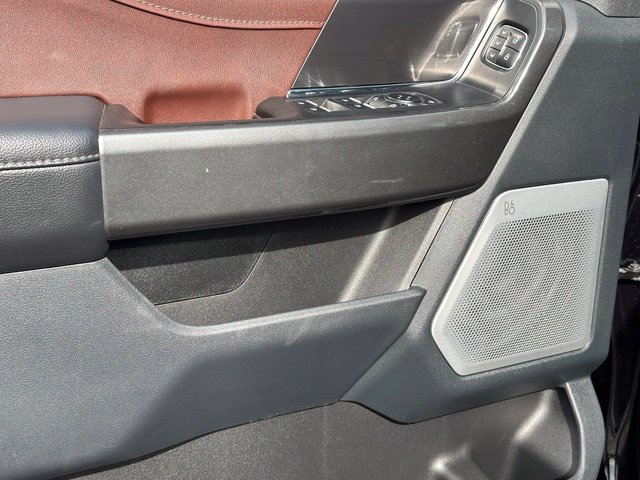 2023 Ford F-150 Lariat — photo 15 of 30