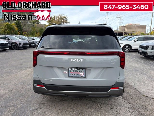 2025 Kia Carnival SX — photo 7 of 24