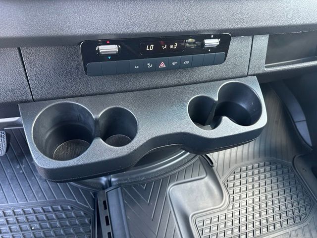 2024 Mercedes-Benz Sprinter 2500 Crew 144 WB — photo 19 of 23