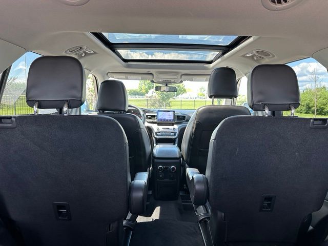 2023 Ford Explorer XLT — photo 14 of 29