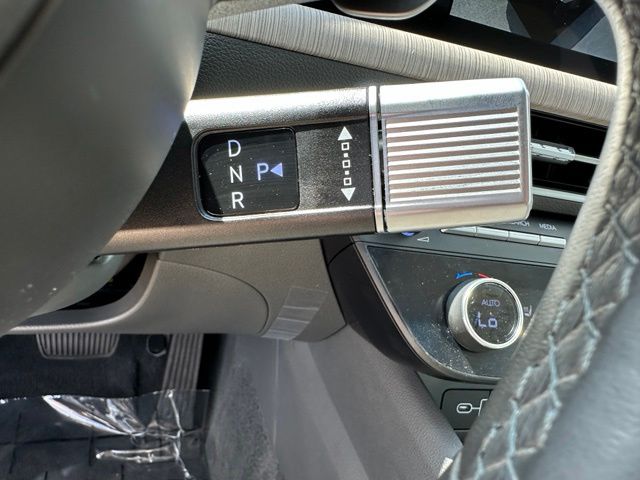 2025 Hyundai Sonata Hybrid Limited — photo 40 of 40