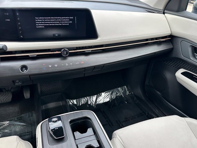 2025 Nissan Ariya Engage e-4orce — photo 15 of 27
