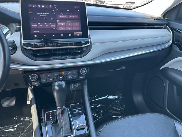 2022 Jeep Compass Limited — photo 14 of 25