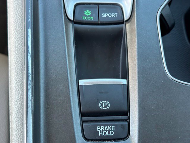 2020 Honda Accord Touring 2.0T — photo 26 of 29