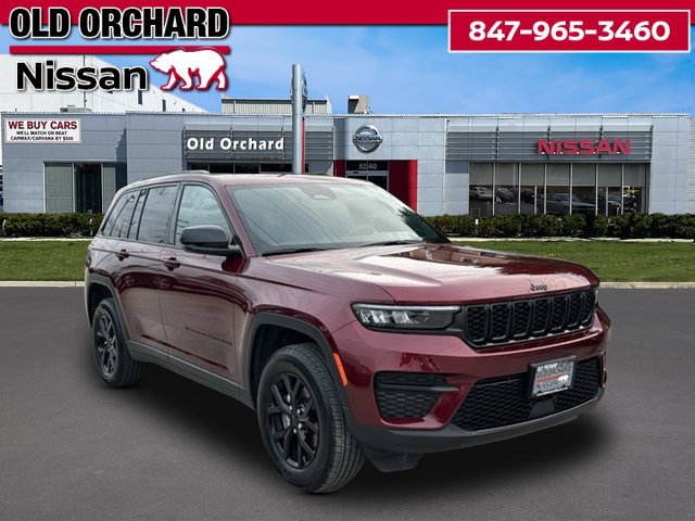 2024 Jeep Grand Cherokee Altitude — photo 3 of 20