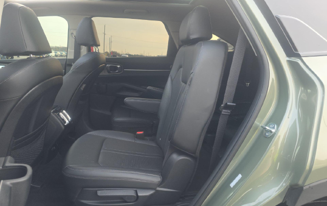 2025 Kia Sorento X-Line EX — photo 9 of 10