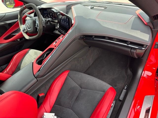 2023 Chevrolet Corvette Stingray — photo 11 of 28