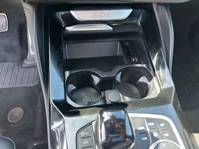 2022 BMW X4 xDrive30i — photo 23 of 28
