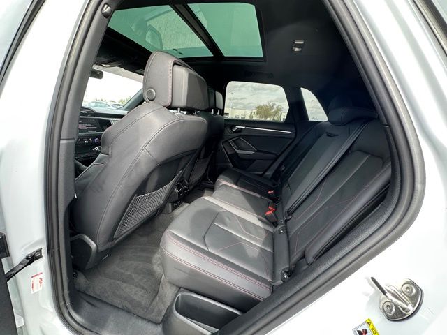 2025 Audi Q3 Premium Plus — photo 14 of 30