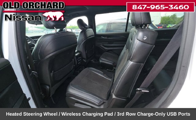 2023 Jeep Grand Cherokee L Altitude — photo 11 of 12