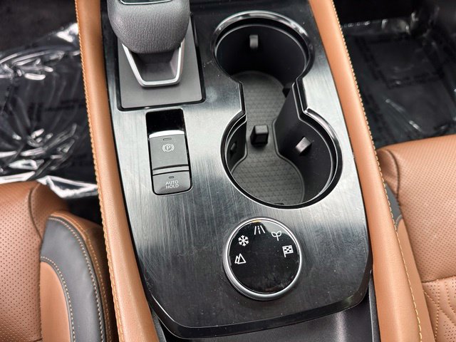 2024 Nissan Rogue Platinum — photo 26 of 38