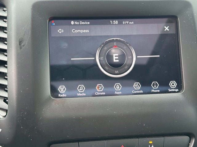 2020 Jeep Cherokee Latitude Plus — photo 20 of 23