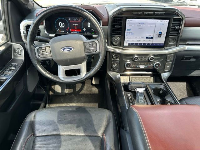 2023 Ford F-150 Lariat — photo 13 of 25