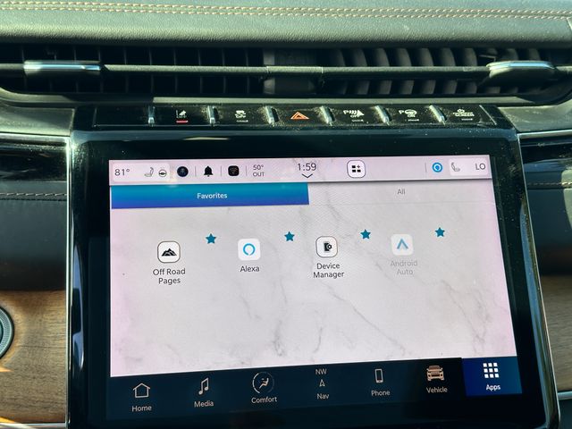 2022 Jeep Grand Cherokee Summit Reserve — photo 22 of 31