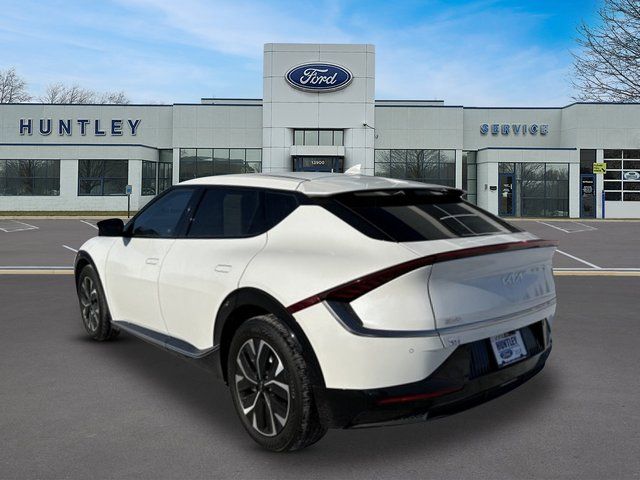 2024 Kia EV6 Wind — photo 6 of 27