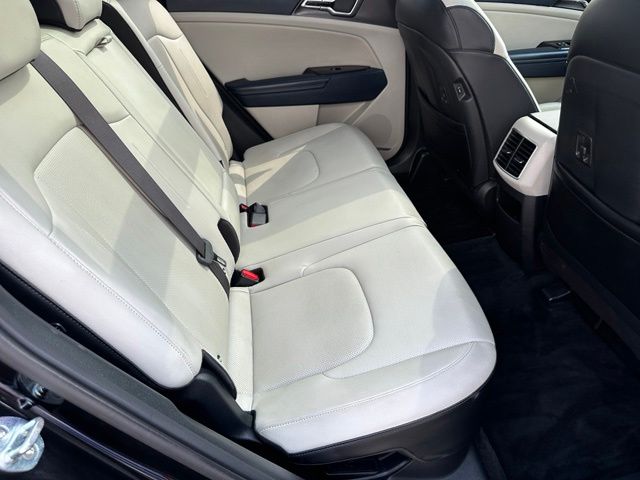 2024 Kia Sportage Hybrid EX — photo 13 of 31